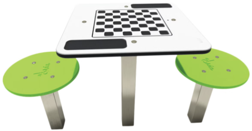 Tables de jeux inclusifs en mobilier urbain par Anne Herviaux