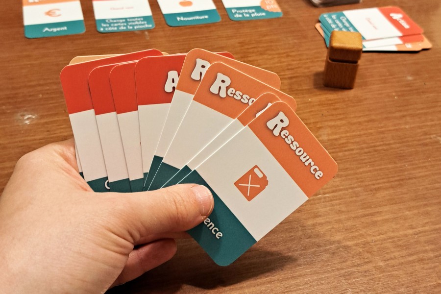 La JCE du Saumurois, en partenariat avec le service D&eacute;mocratie Participative de la Ville de Saumur, pr&eacute;sente son jeu de soci&eacute;t&eacute; ludique en faveur du d&eacute;placement doux