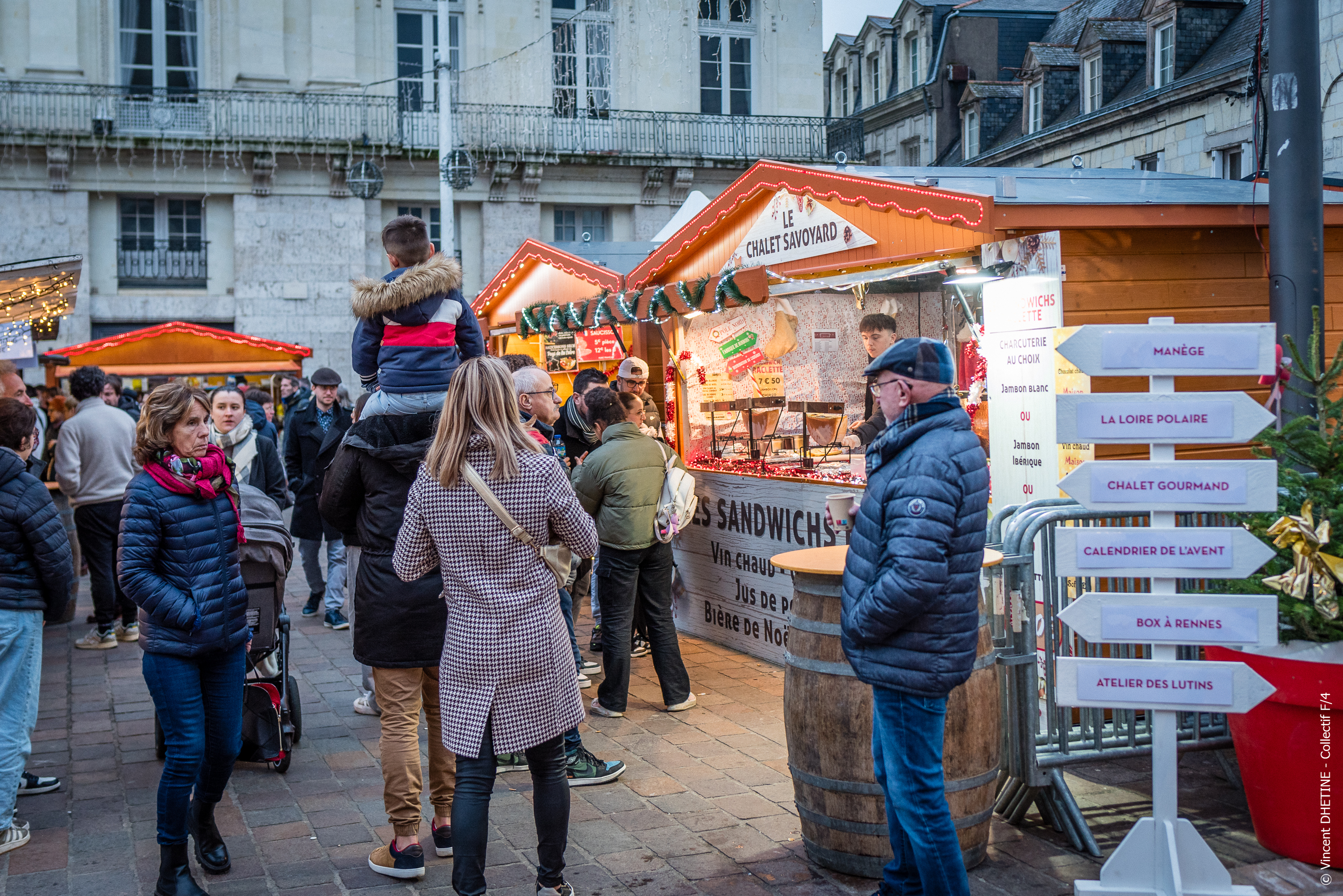 MARCH&Eacute; DE NO&Euml;L 