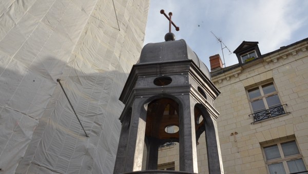 Le campanile de l'église Saint-Pierre s'envole lundi