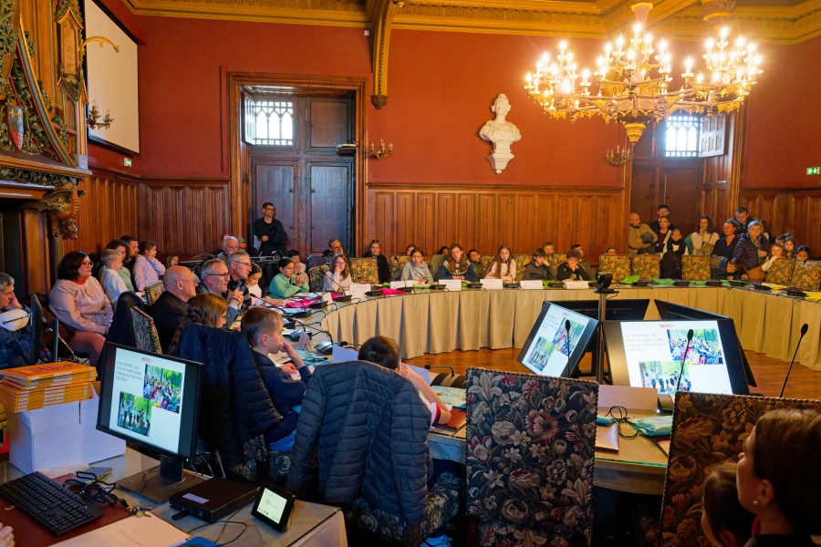 CME : séance plénière de clôture et passation avec les nouveaux jeunes élus