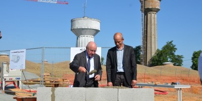 Pose de la première pierre de l'usine d'eau potable