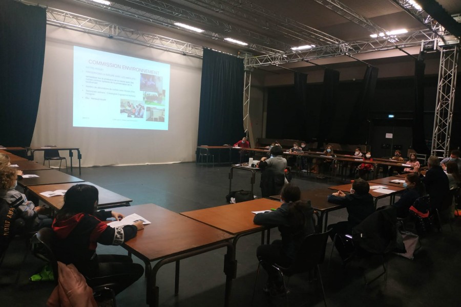 Première plénière pour le Conseil Municipal des Enfants 