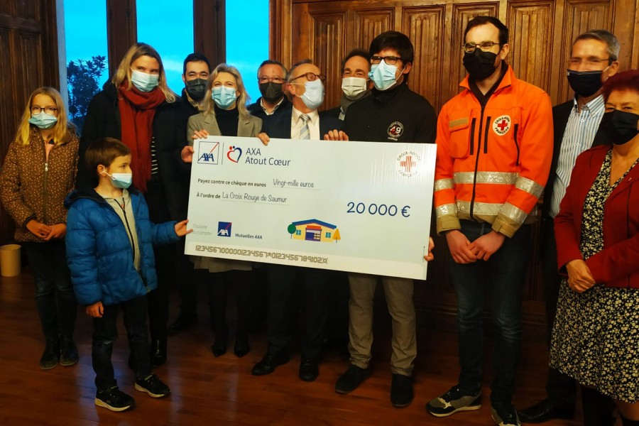 Don à la Croix Rouge Saumur par Axa Atout Cœur