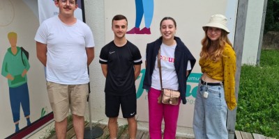 Clara, Ambre, Arthur et Mathis en partance pour l’Eurocamp