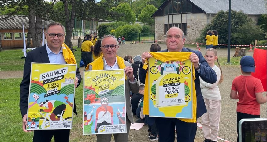 SAUMUR, VILLE DÉPART DU TOUR DE FRANCE FEMMES