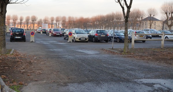 Aménagement du parking du Chardonnet : marquage au sol