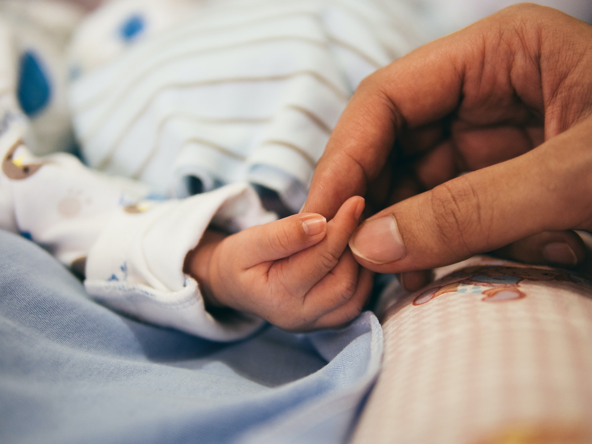 « Rendez-vous de la Petite Enfance » : les « signes associés à la parole » : un outil destiné aux enfants préverbaux