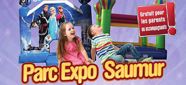 Un parc d'attraction pour les enfants au Parc des expos.