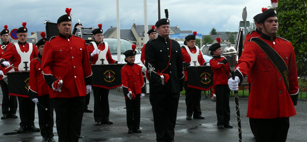 Le The Dorset Youth Marching Band à Saumur