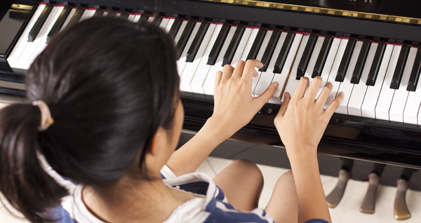 Inscrivez-vous à l'école de musique...